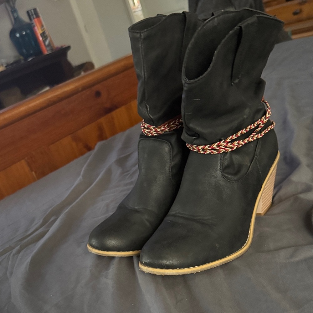 Black Ankle Boots with Braided Detail
